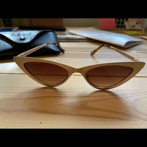 NWT Diff cat eye sunglasses